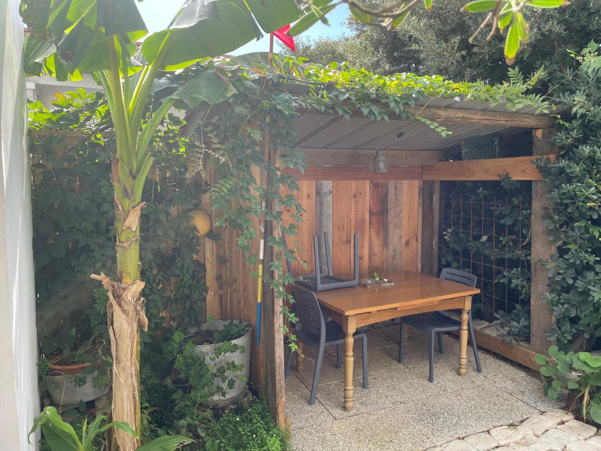 Maison Independante Avec Jardin, Tres Calme, Centre Ville La Rochelle Ла-Рошель Экстерьер фото